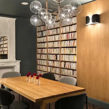 Square Louvois Hotel 4*