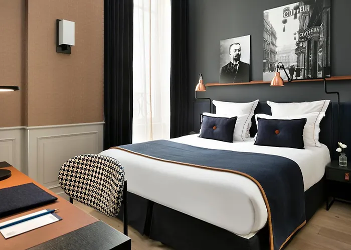 Square Louvois Hotel 4*
