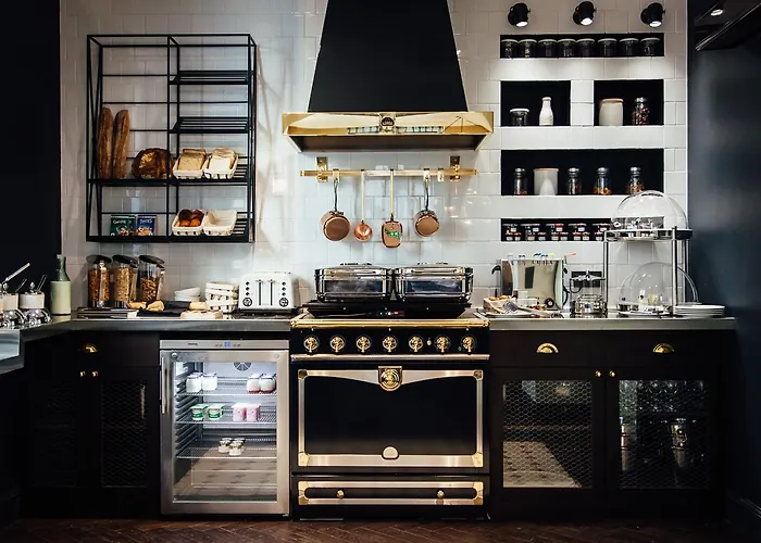 스퀘어 루부아 파리