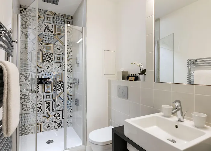 스퀘어 루부아 4* 파리