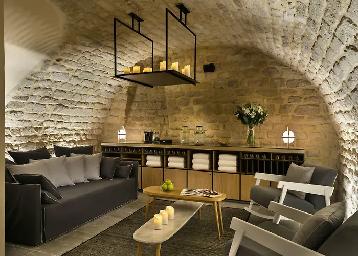 스퀘어 루부아 4* 파리