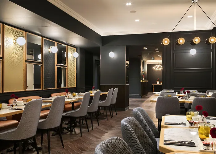 스퀘어 루부아 4* 파리