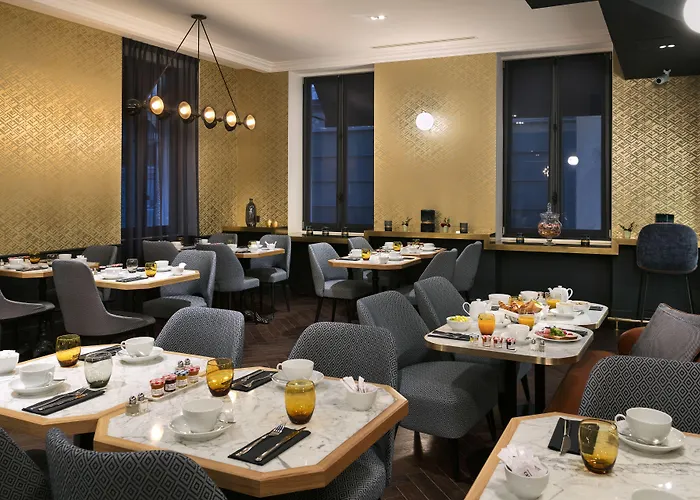 스퀘어 루부아 4* 파리