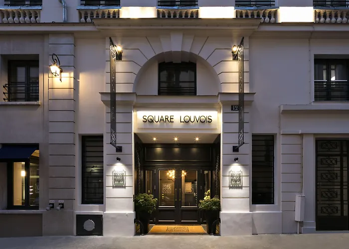 호텔 스퀘어 루부아 4*