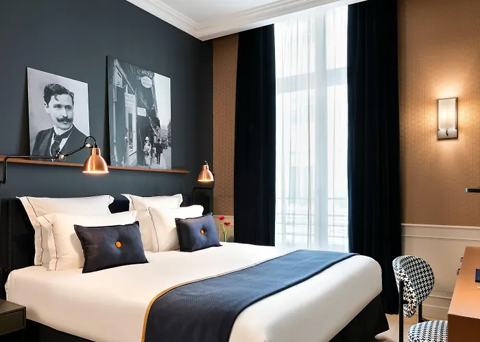 호텔 스퀘어 루부아 4*