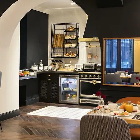 オテル スクエール ルーボワ パリ