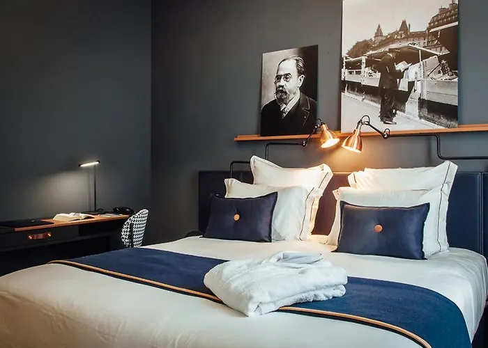 Square Louvois 4* Париж